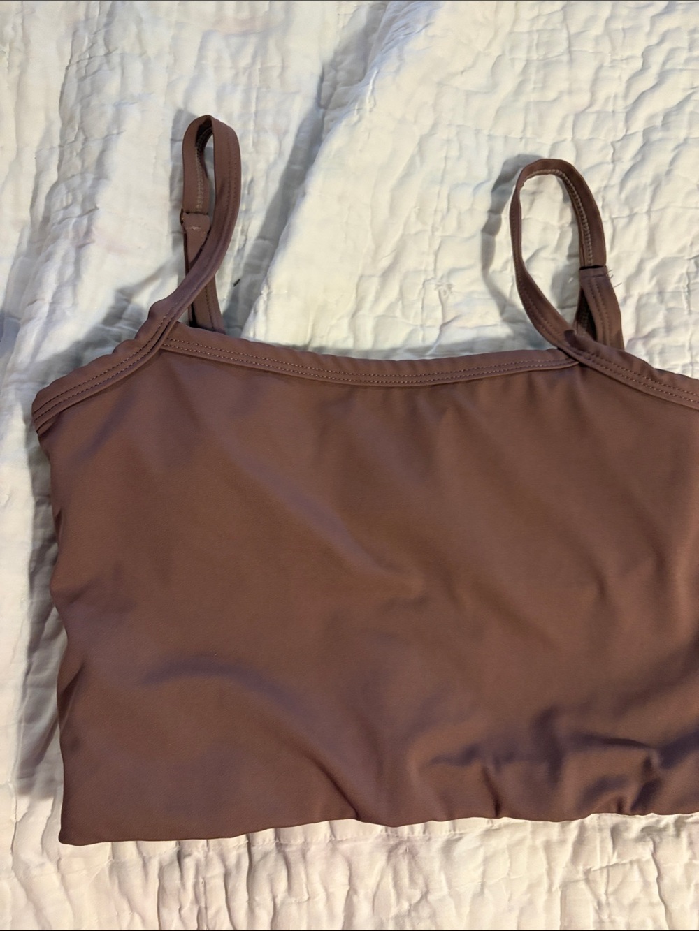Wilo Yoga Crop Top with Adjustable Straps